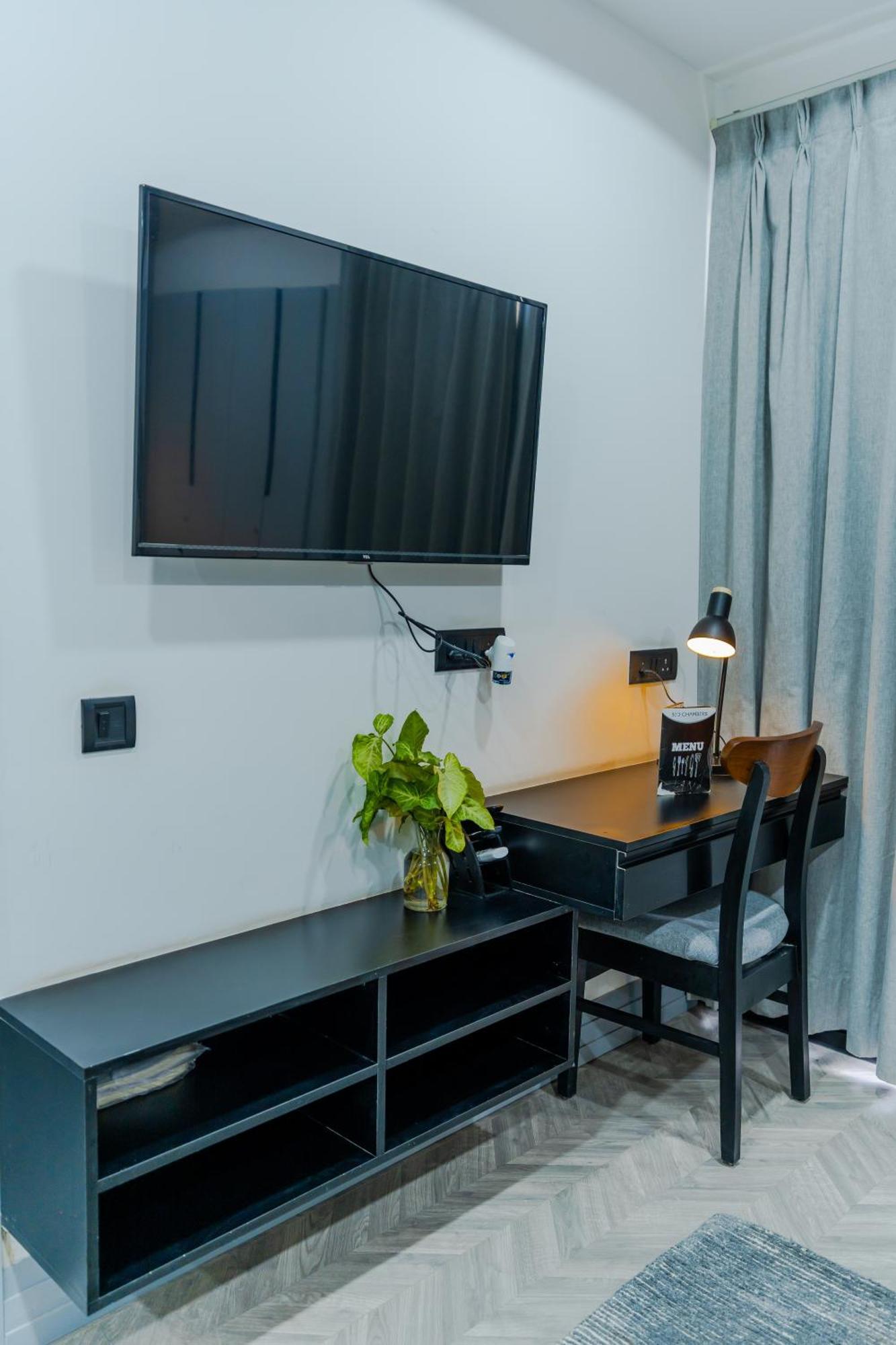 Bedchambers Luxury Apartment Near Golf Course Road Gurgaon Exterior foto
