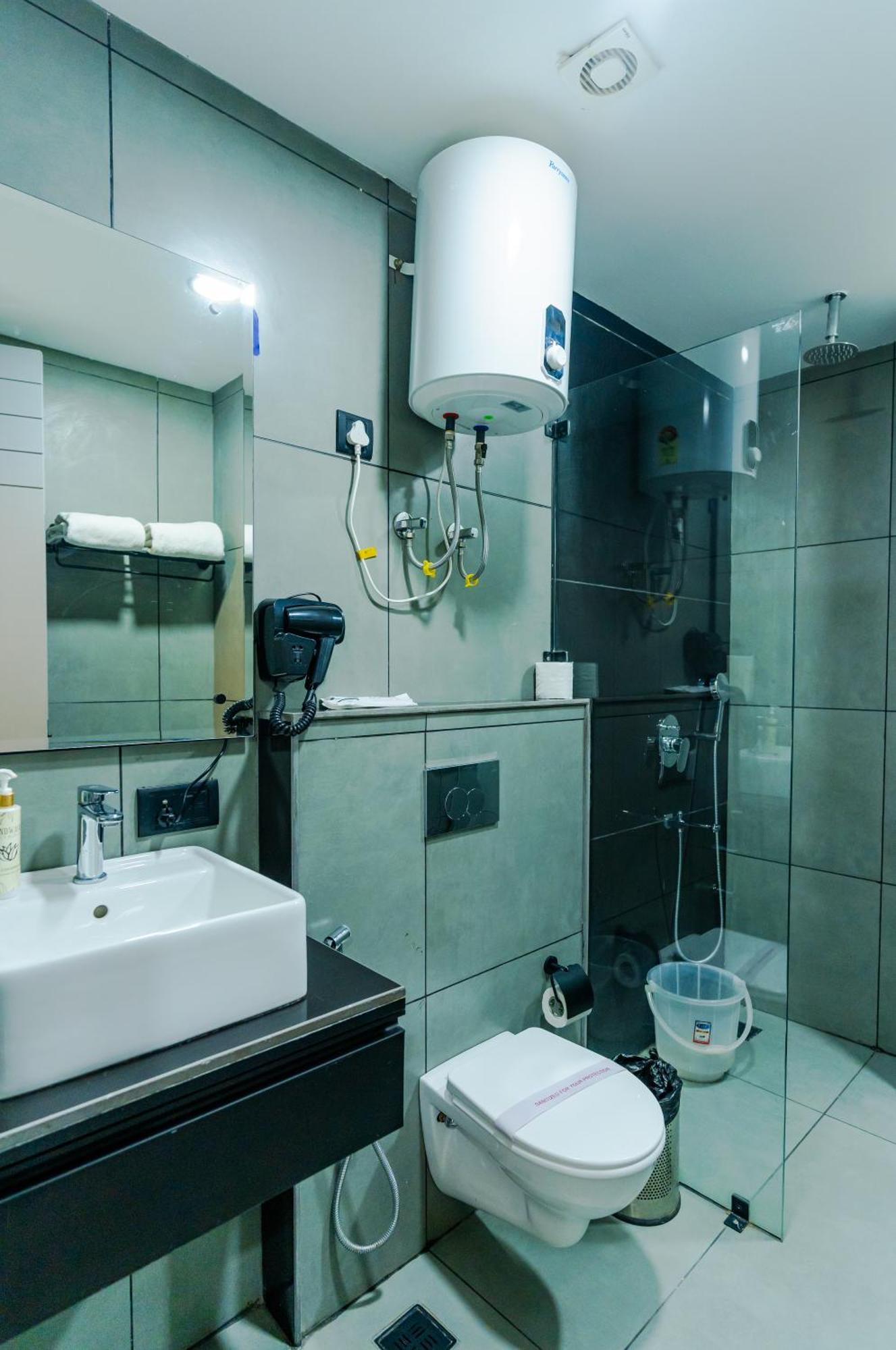 Bedchambers Luxury Apartment Near Golf Course Road Gurgaon Exterior foto